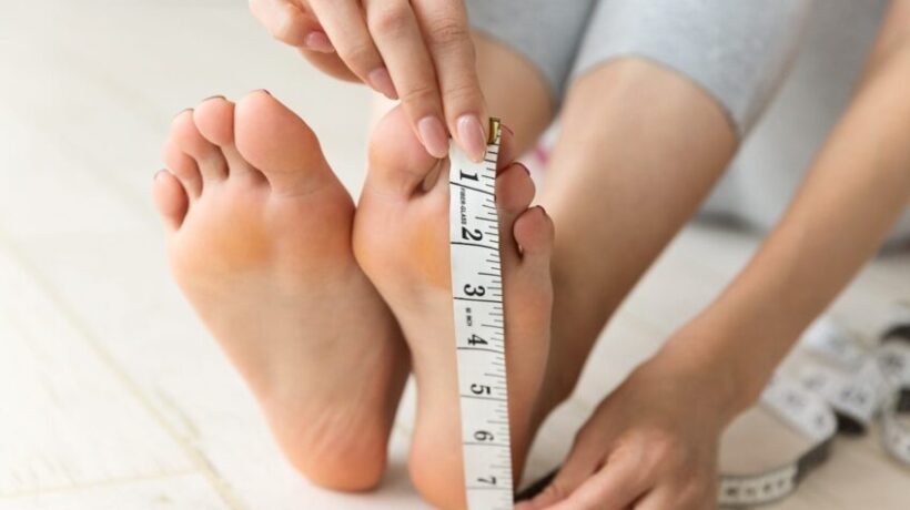 Celebrities with Big Feet
