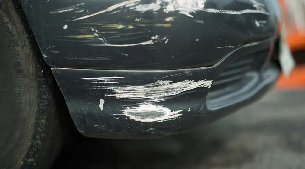 How to Buff Out Scratches on Car
