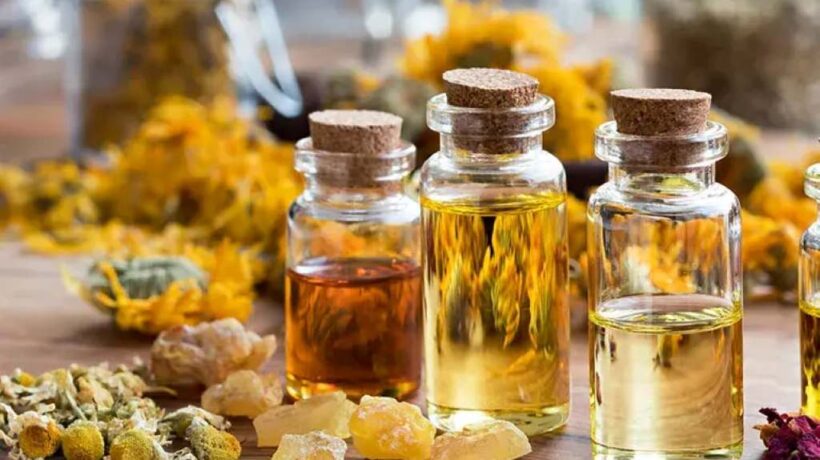 The Power of Essential Oils: 5 Blends for Stress-Free Skin