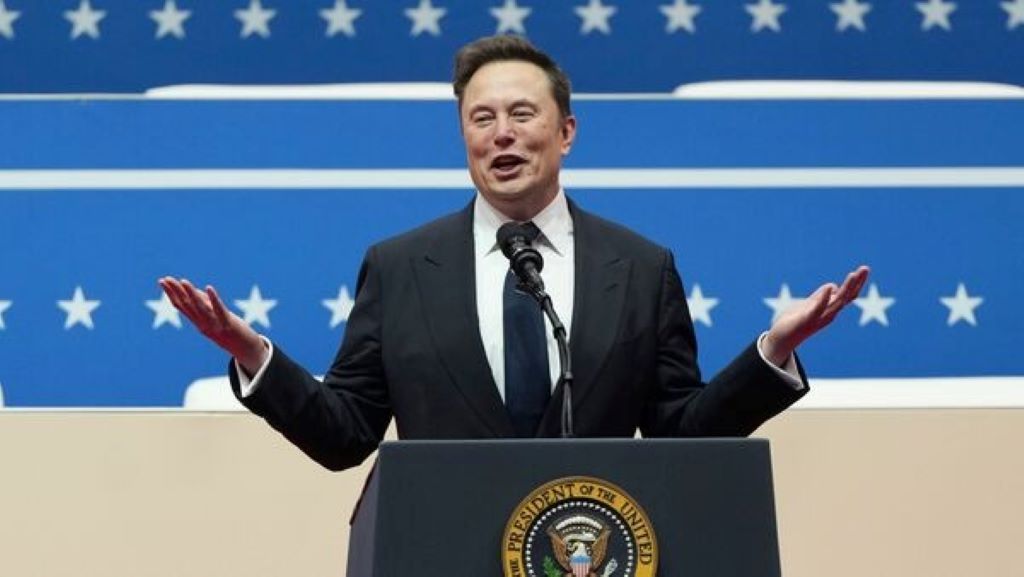 Did Elon Musk Go to College