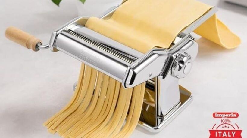 Manual Pasta Machine Review: Imperia’s Timeless Design